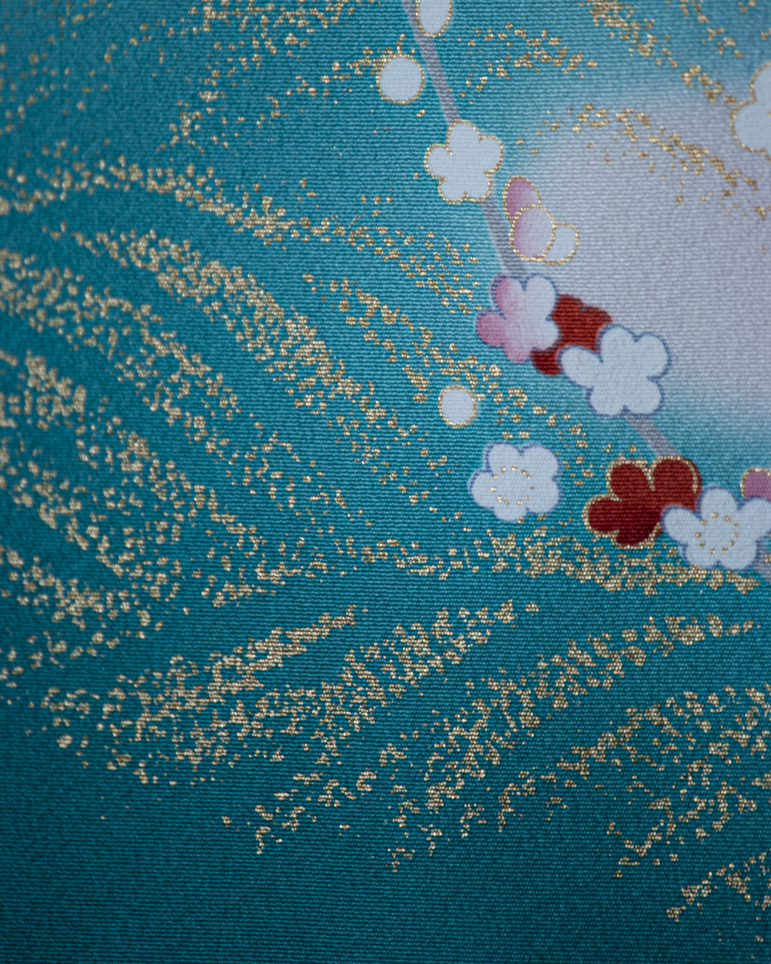 ST-01 condition detail showing storage creasing